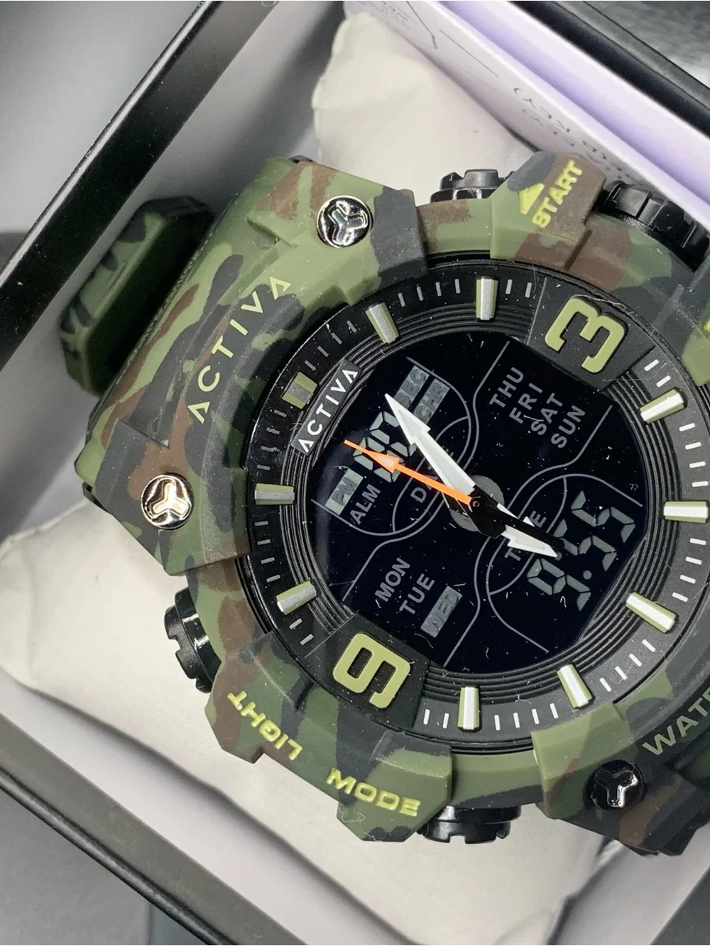 Camouflage Digital-Analog Men's Sports Watch - Green